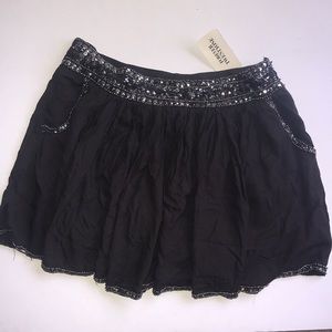 Forever 21 Short woven skirt